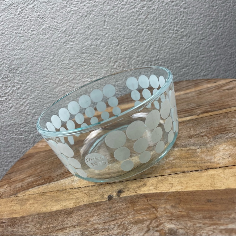 Retro l 1915-2015 100th Anniversary Pyrex White Polka Dots 7201 Quart Glass Bowl